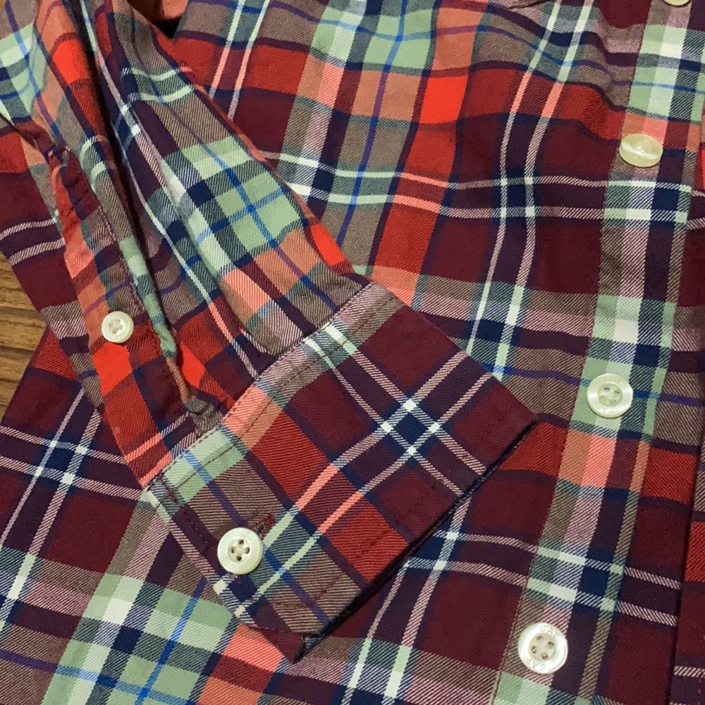 Gap plaid button down - Picture 3 of 4